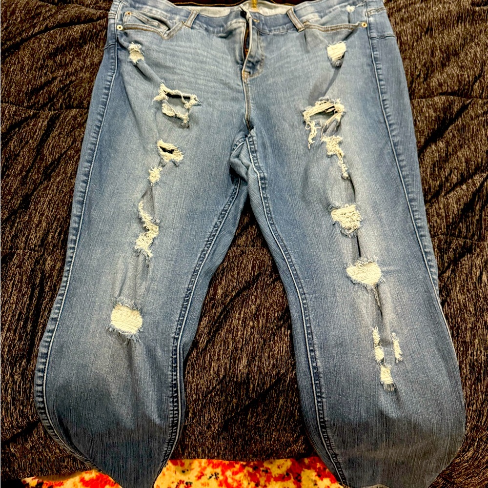Torrid bombshell skinny jeans 22 short